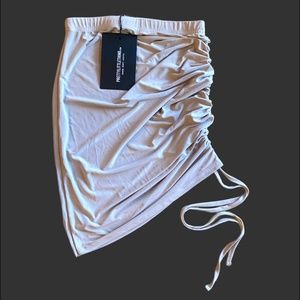 Pretty Little Thing - Stone Slinky Ruched Tie Detail Mini Skirt